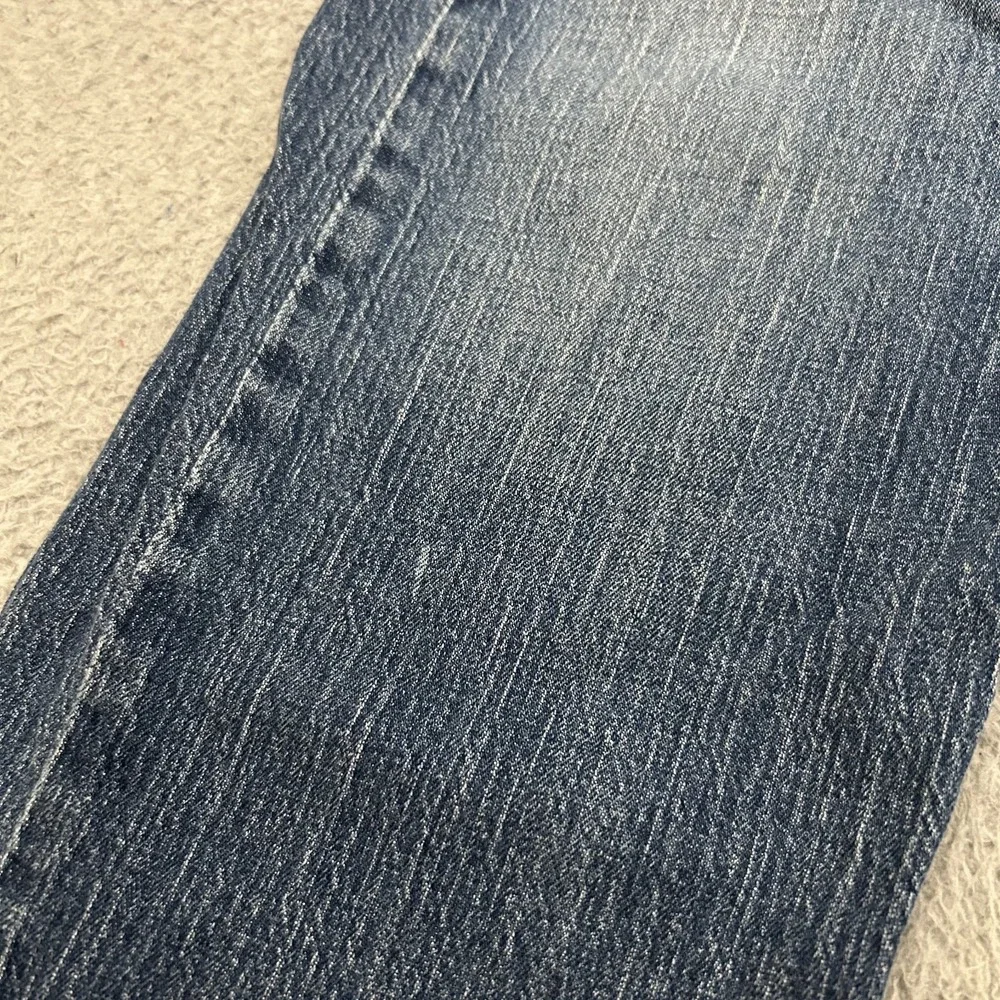 Levis Jeans Mens 33x30 Blue Denim 502 Tapered American Stretch Medium Wash Adult